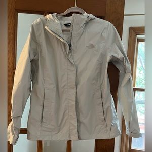 Northface size Medium women’s rain coat